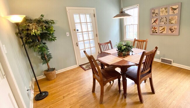 Building Photo - 16225 Glynn Rd