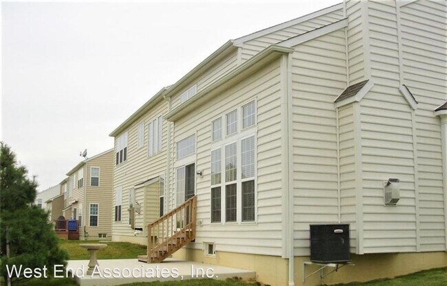 Building Photo - 3 br, 2.5 bath House - 5264 High Vista Drive