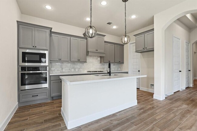 Building Photo - 18511 Wolf Mountain Ln