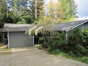 Building Photo - Lovely 3 Bedroom 1 Bath Home in Gig Harbor