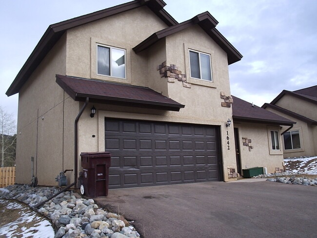 Primary Photo - 1642 Columbine Village Dr
