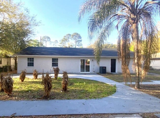 Building Photo - 6949 Magdelena Dr
