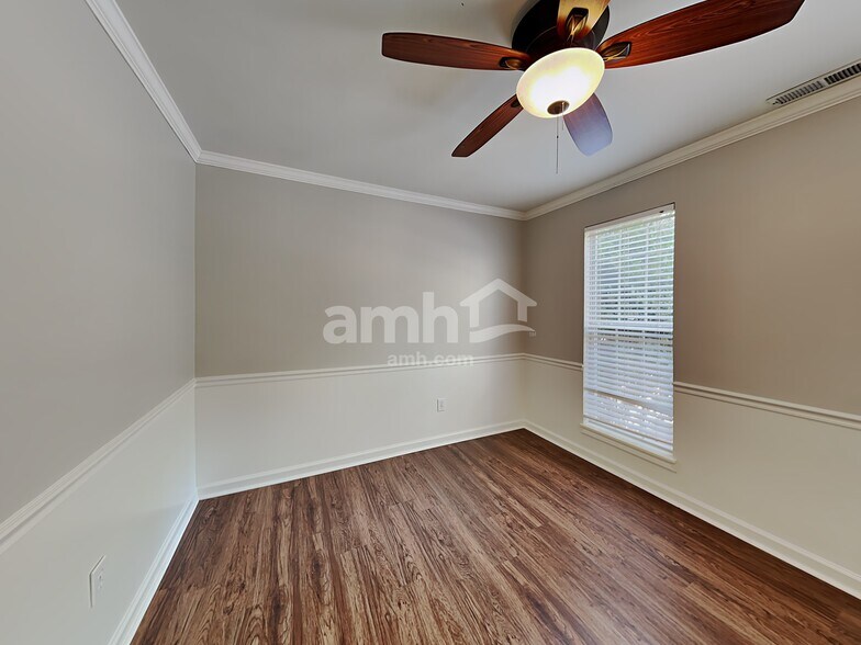 Building Photo - 103 Fair Isle Ct