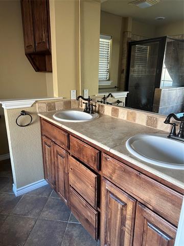 Building Photo - 9912 Shawnee Trail