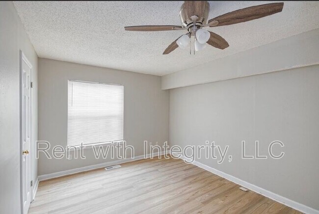 Building Photo - 3385 Tansey Ct