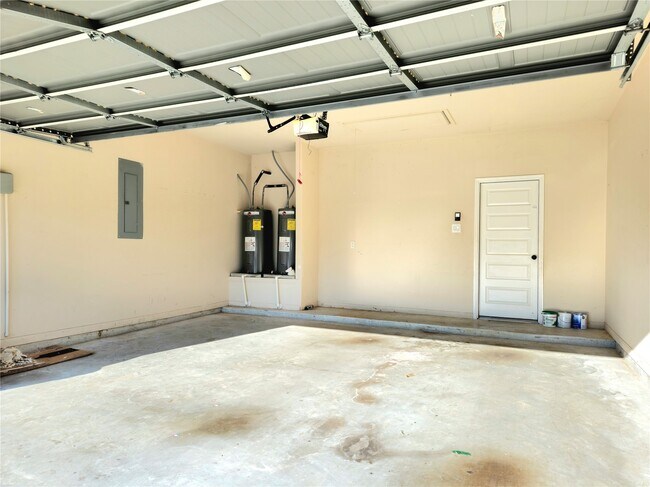 Building Photo - 22106 Flashing Ridge Dr