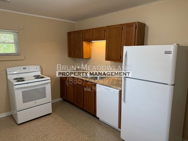 Building Photo - 5200 John Hall Rd