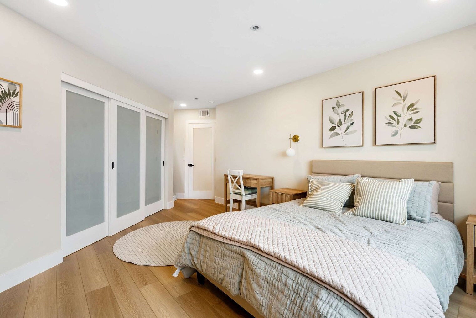 Building Photo - 2414 Front St