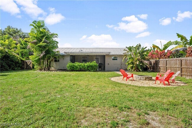 Building Photo - 27610 Roslin Dr