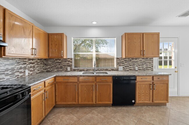 Building Photo - 3139 Silver Cedar Trail