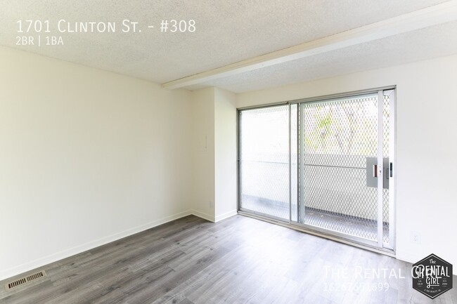 Building Photo - Iconic Echo Park Condo | Private Balcony O...