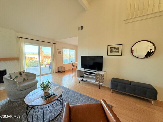 Building Photo - 647 Blue Oak Ave