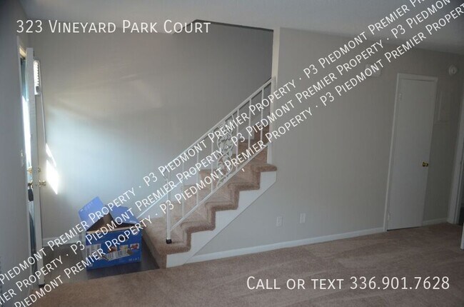 Building Photo - 323 Vineyard Park Ct