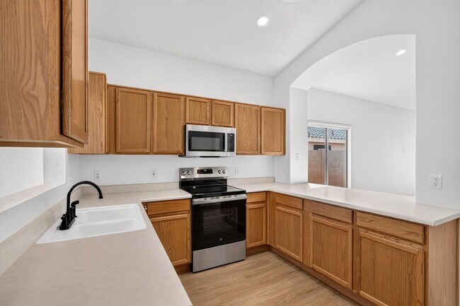 Building Photo - 20415 N 37th Ave