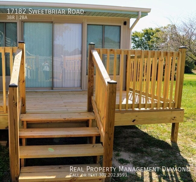 Building Photo - 17182 Sweetbriar Road-