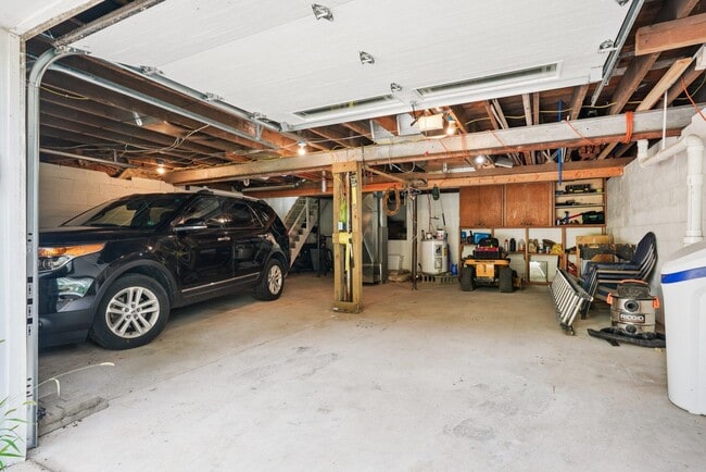 Building Photo - N3219 Cherry Rd