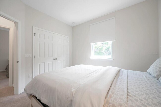 Building Photo - 4966 Avalon Park Blvd