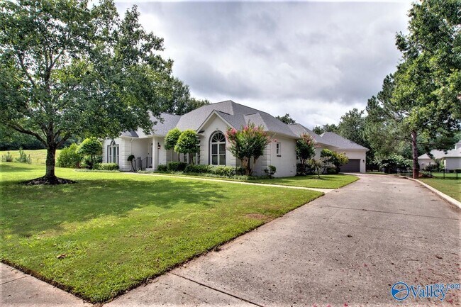 Building Photo - 2772 Deford Mill Rd SE