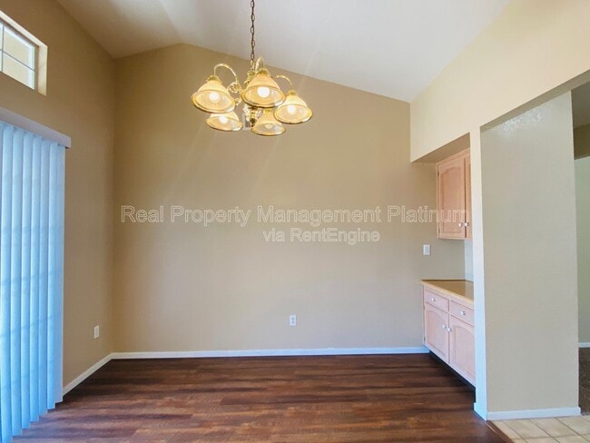 Building Photo - 8153 N Cedar Ave