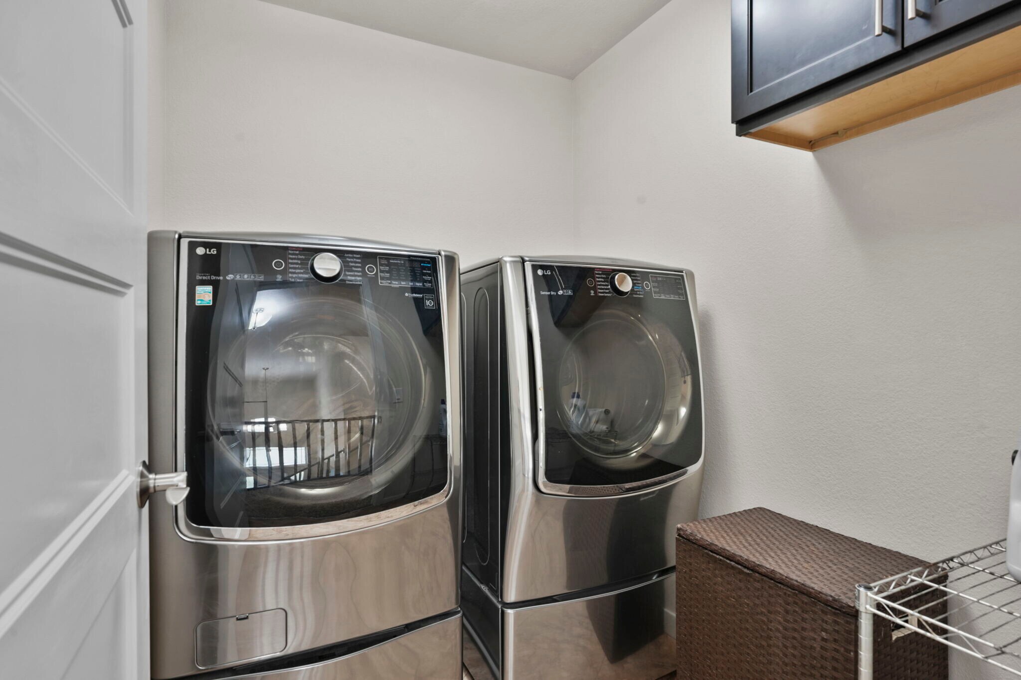 Full size washer dryer - 630 Big Stone Trl