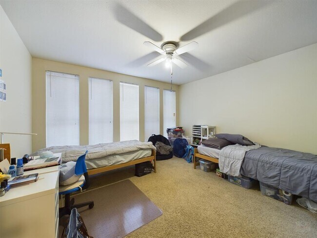Building Photo - 2529 Rio Grande St