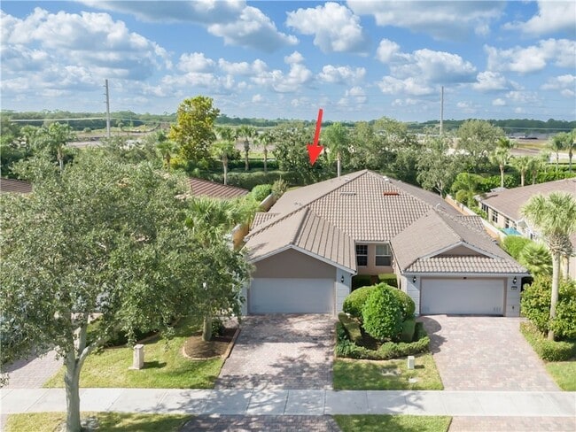 Building Photo - 5009 Corsica Square