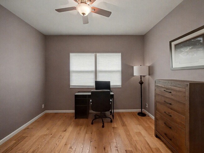Building Photo - 8111 Carnoustie Pl