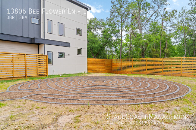 Building Photo - 13806 Bee Flower Ln