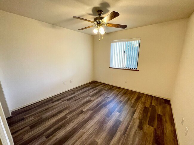 Building Photo - 3 Bedroom Home in Great Neighborhood!
