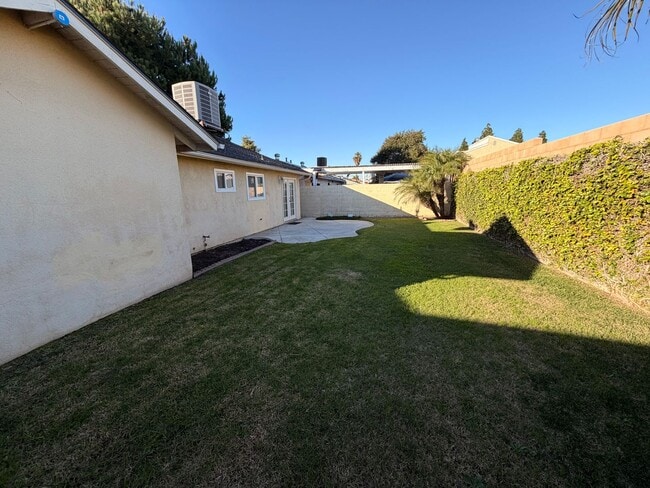 Building Photo - Remodeled 3 Bedroom Lakewood House For Rent-Ready For Move-in ASAP!