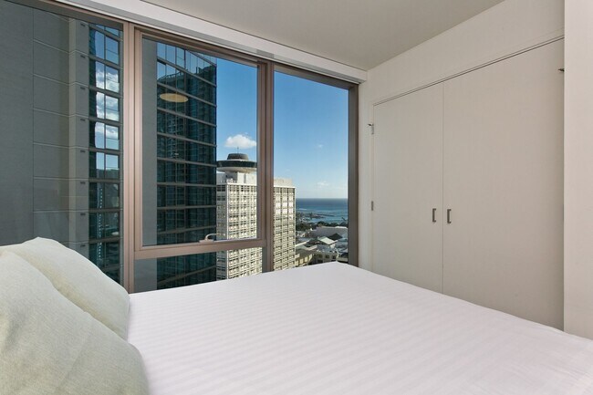 Building Photo - 1388 Kapiolani Blvd