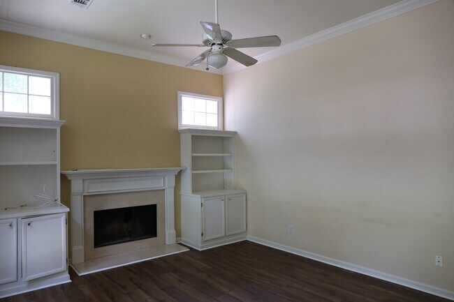 Building Photo - 7045 Devonhall Way