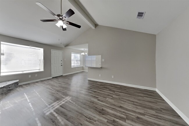 Building Photo - 10723 Forest Leaf Dr