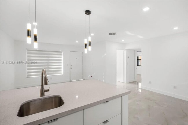 Building Photo - 7662 SW 152nd Ave