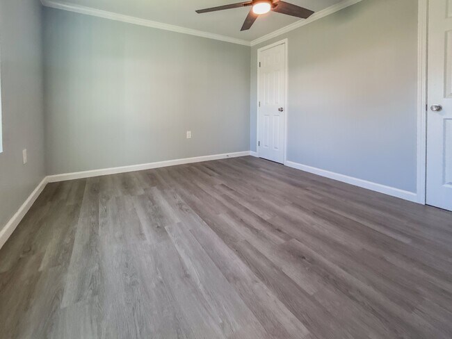 Building Photo - 415 Ave C