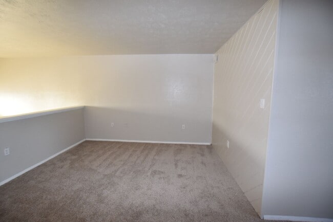 Building Photo - 3916 Crayrich Cir
