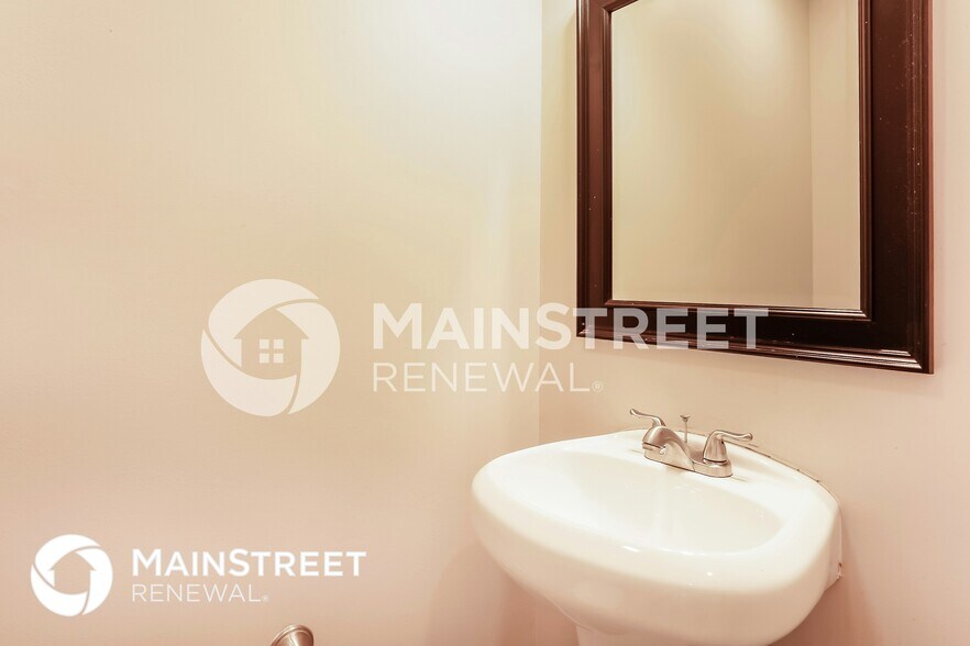 Building Photo - 7010 Echo Hill Way