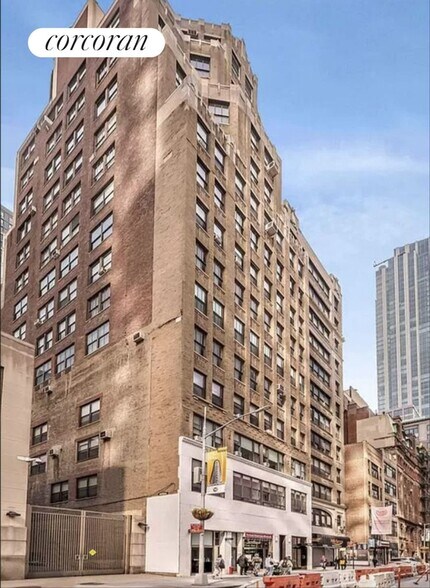 Building Photo - 11 W 30th St