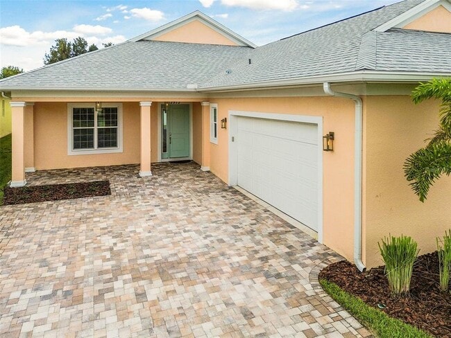 Building Photo - 2973 Breezy Meadows Dr