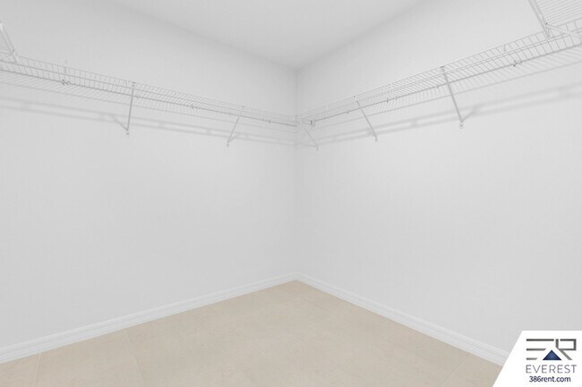 Building Photo - 6 Sellner Pl