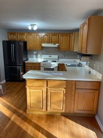 Building Photo - 55 Littleton Rd