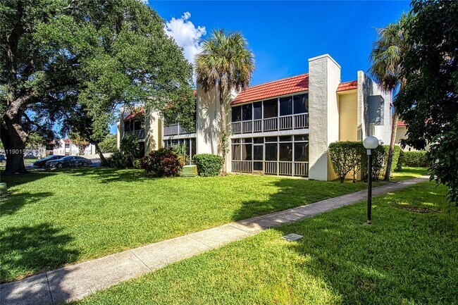 Primary Photo - 606 NW 13th St