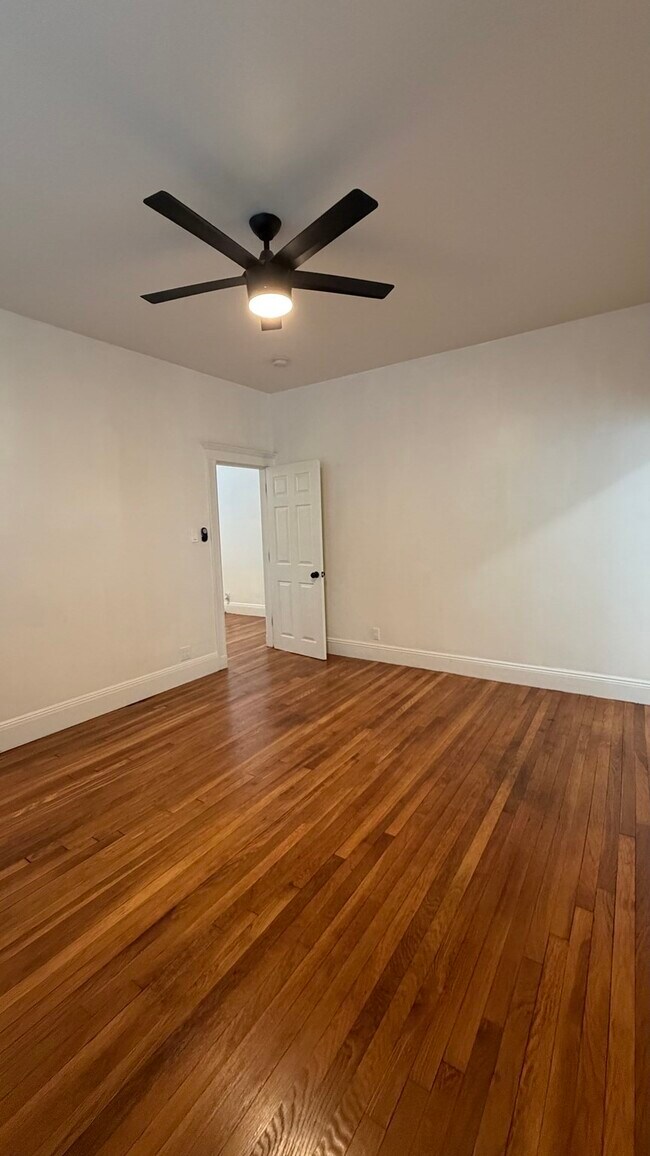 Building Photo - 27 Hosmer St