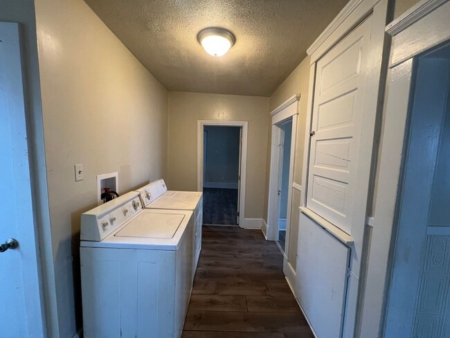 Building Photo - 931 Wyoming Ave