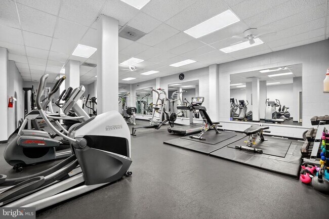 Building Photo - 5500 Friendship Blvd