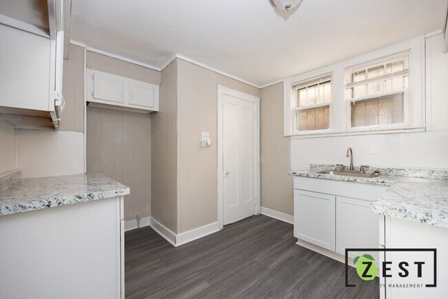 Building Photo - 12120 Stoepel St