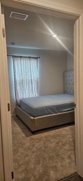 Building Photo - 3113 Clover Ln