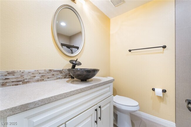 Building Photo - 9216 Sun Rose Ave