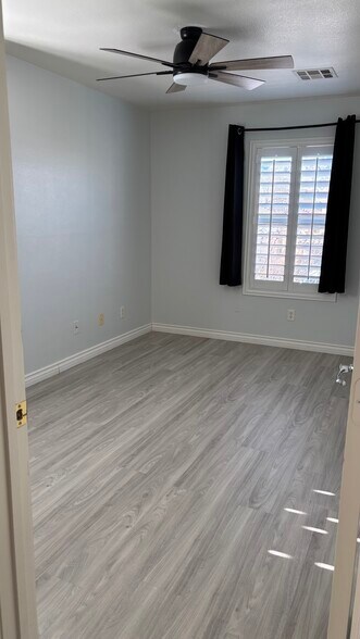 guest room 1 - 11057 Piedmont Valley Ave