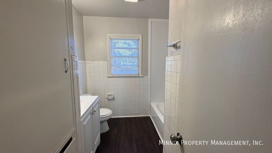 Building Photo - 2505 39th St